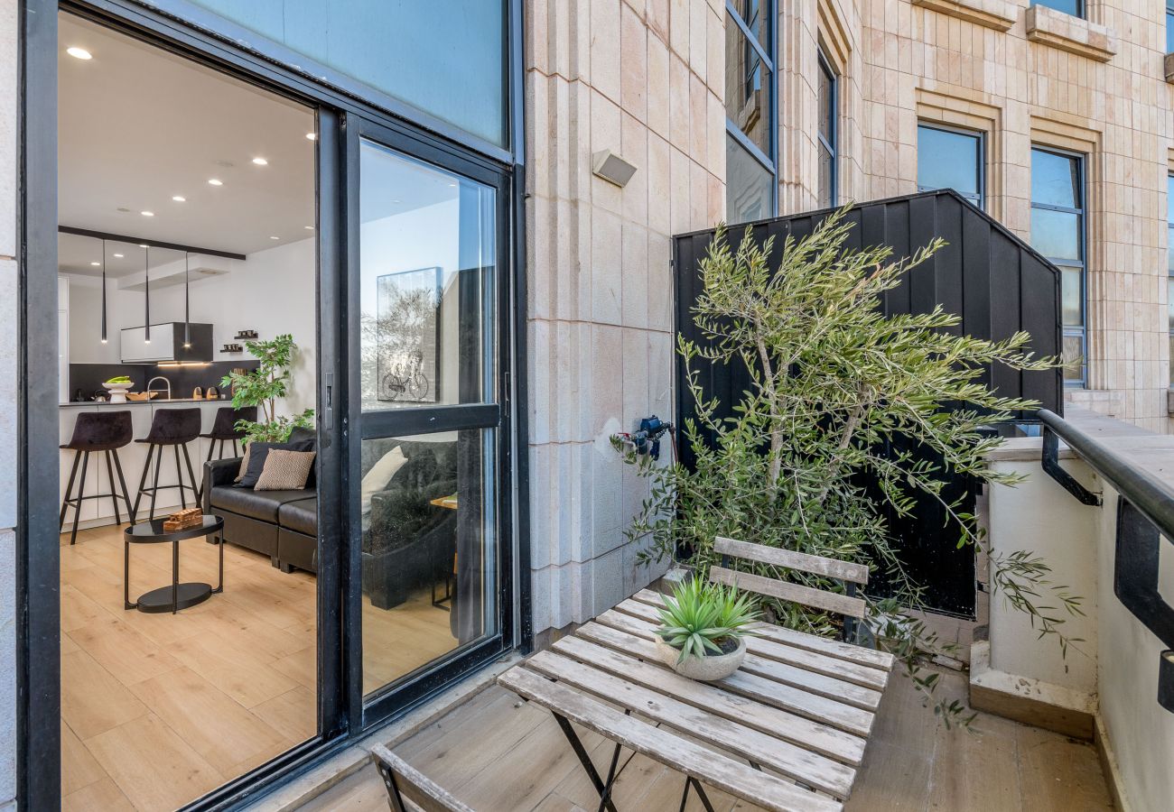 Appartement à Jerusalem - Modern Apartment City Center with Balcony