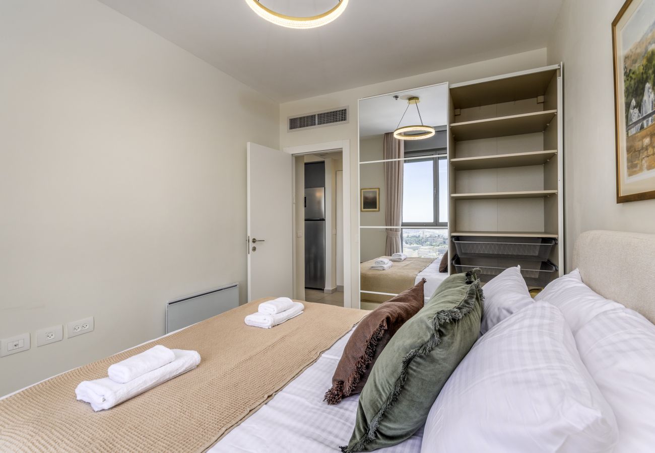 Apartment in Jerusalem - Golden View of Holy City Jerusalem Savyon View