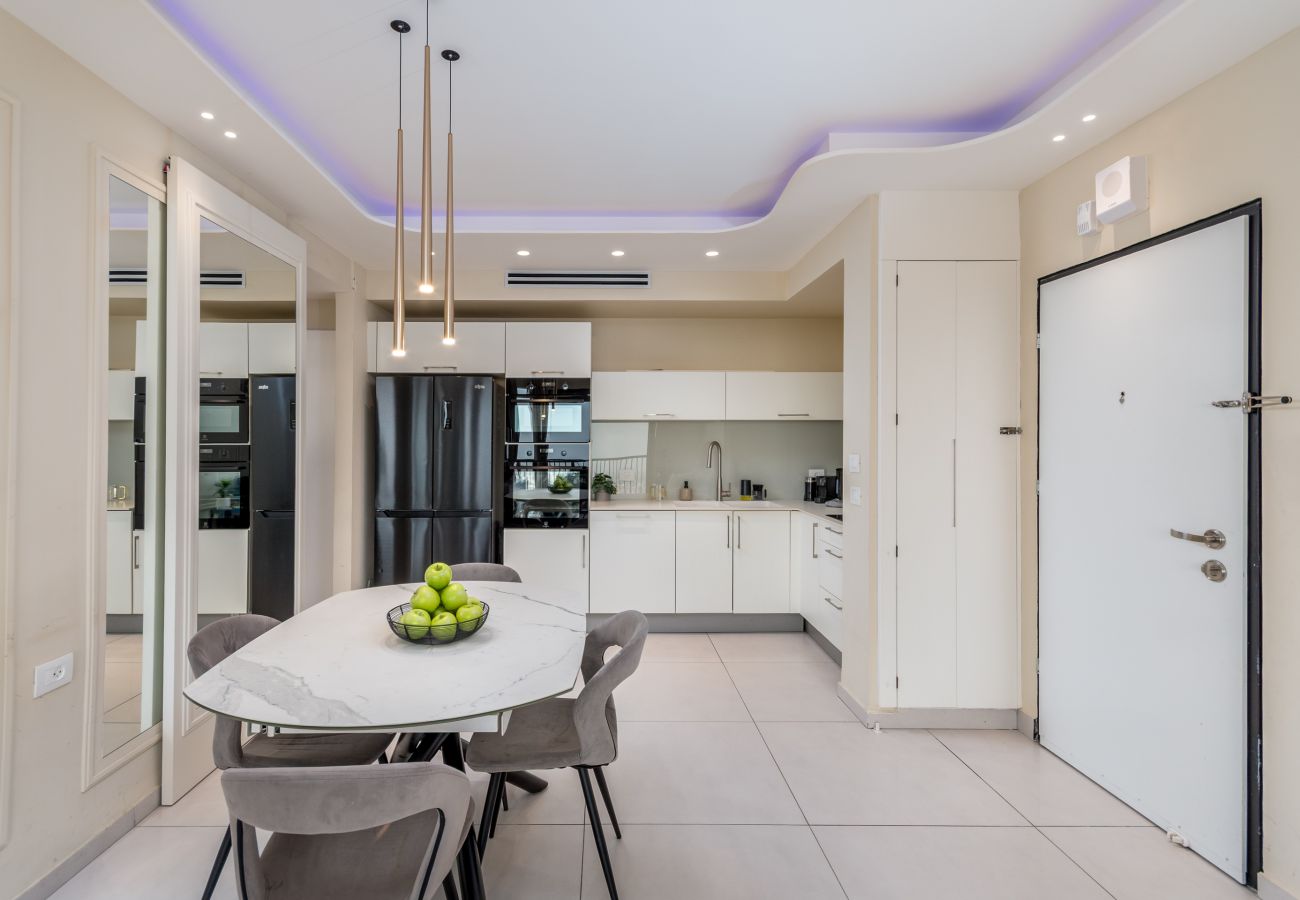 Apartment in Jerusalem - Magnificent View of the Old City of Jerusalem 