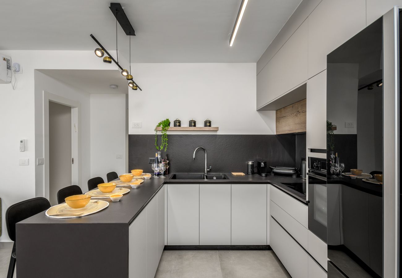 Apartment in Jerusalem - Design Apartment City Center with Balcony